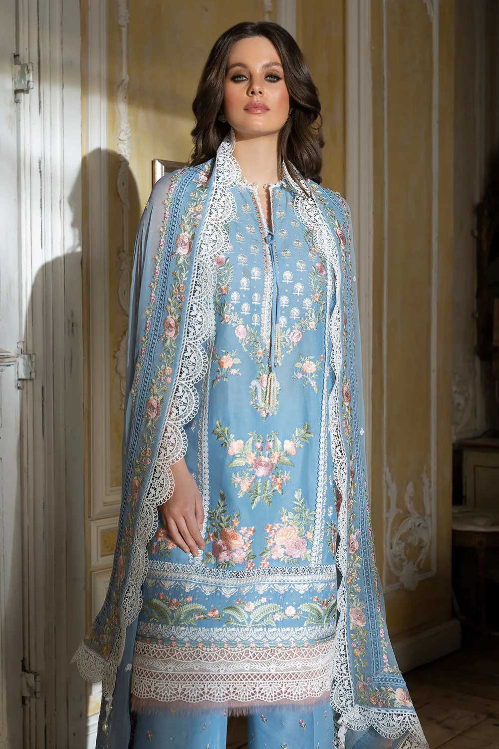 Sobia Nazir Luxury Lawn Collection 2023 – Design 3A