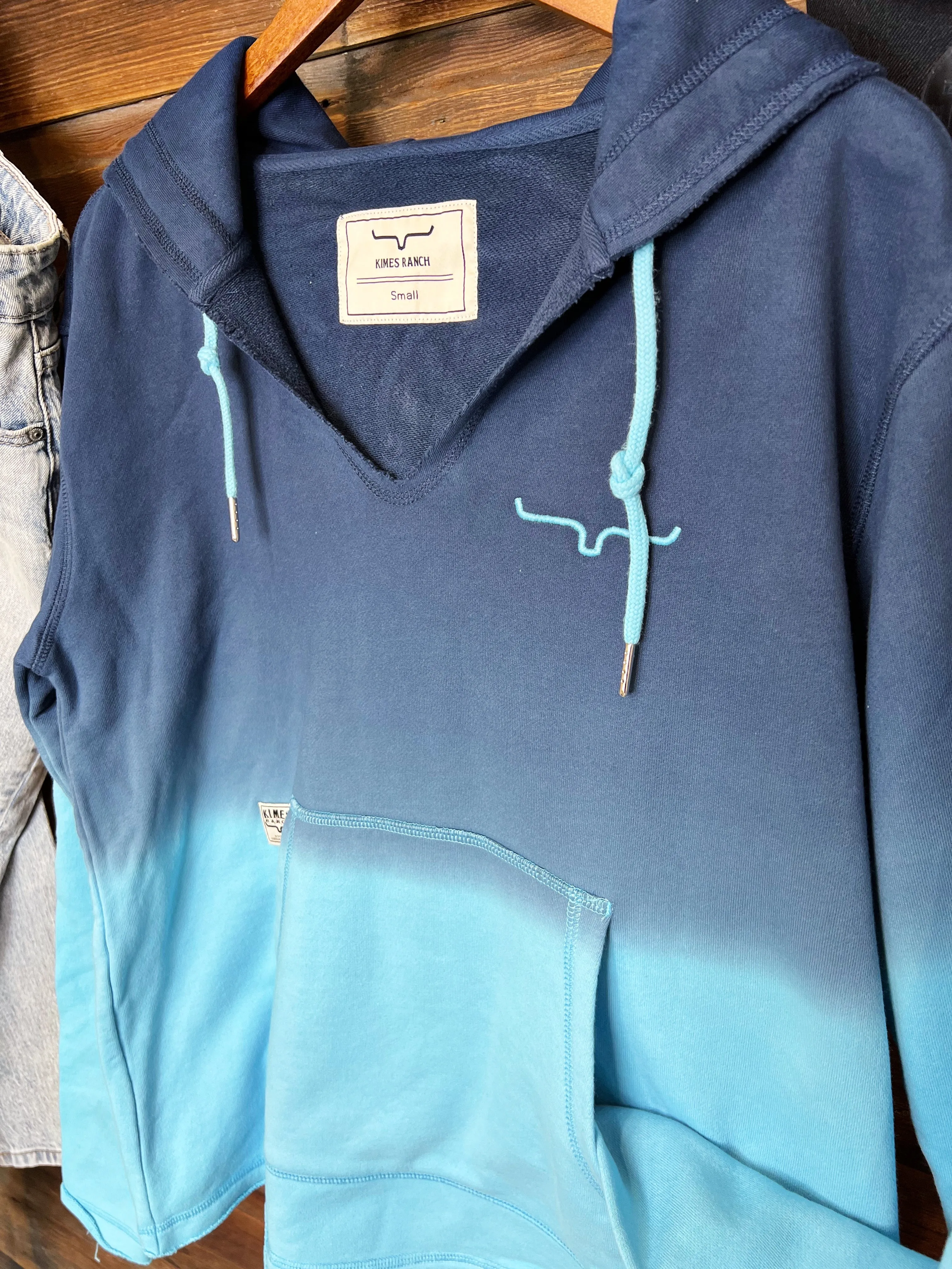 The Summer Love Sweatshirt in Blue