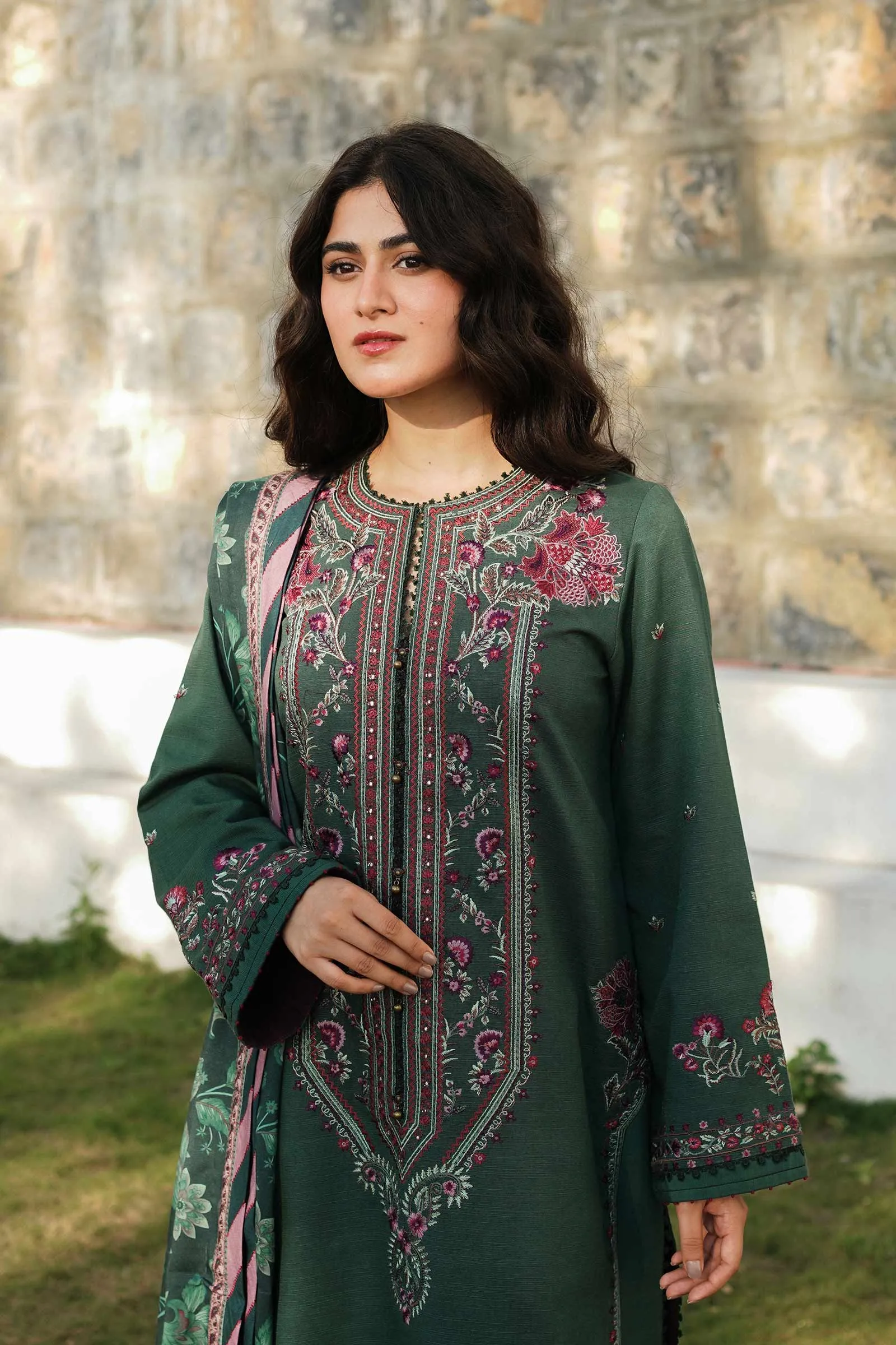 Zara Shahjahan Coco Winter Collection – ZW22-1A